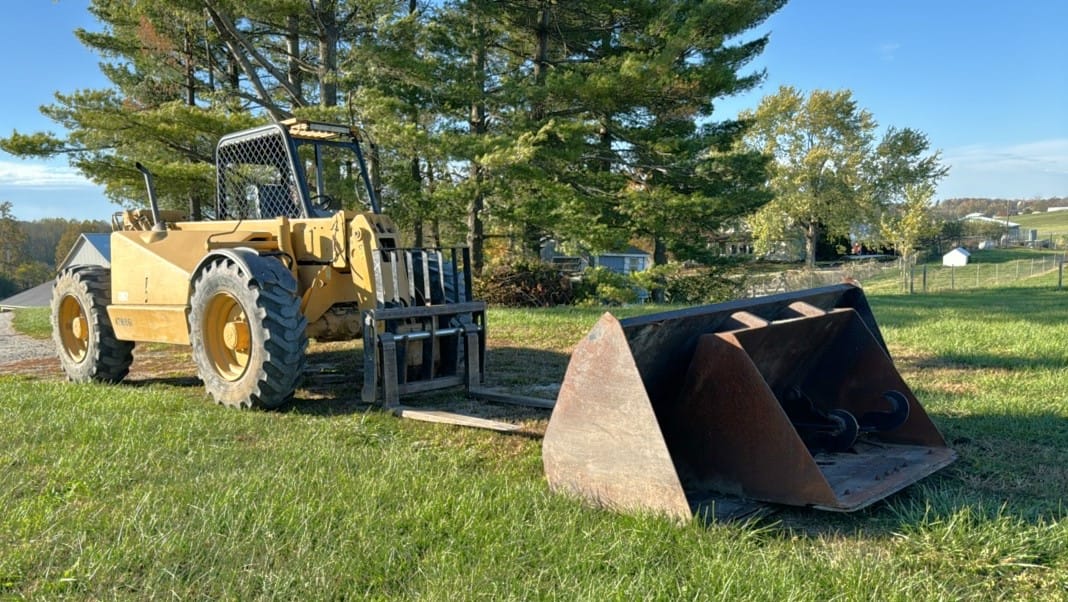 Main image Caterpillar TH62