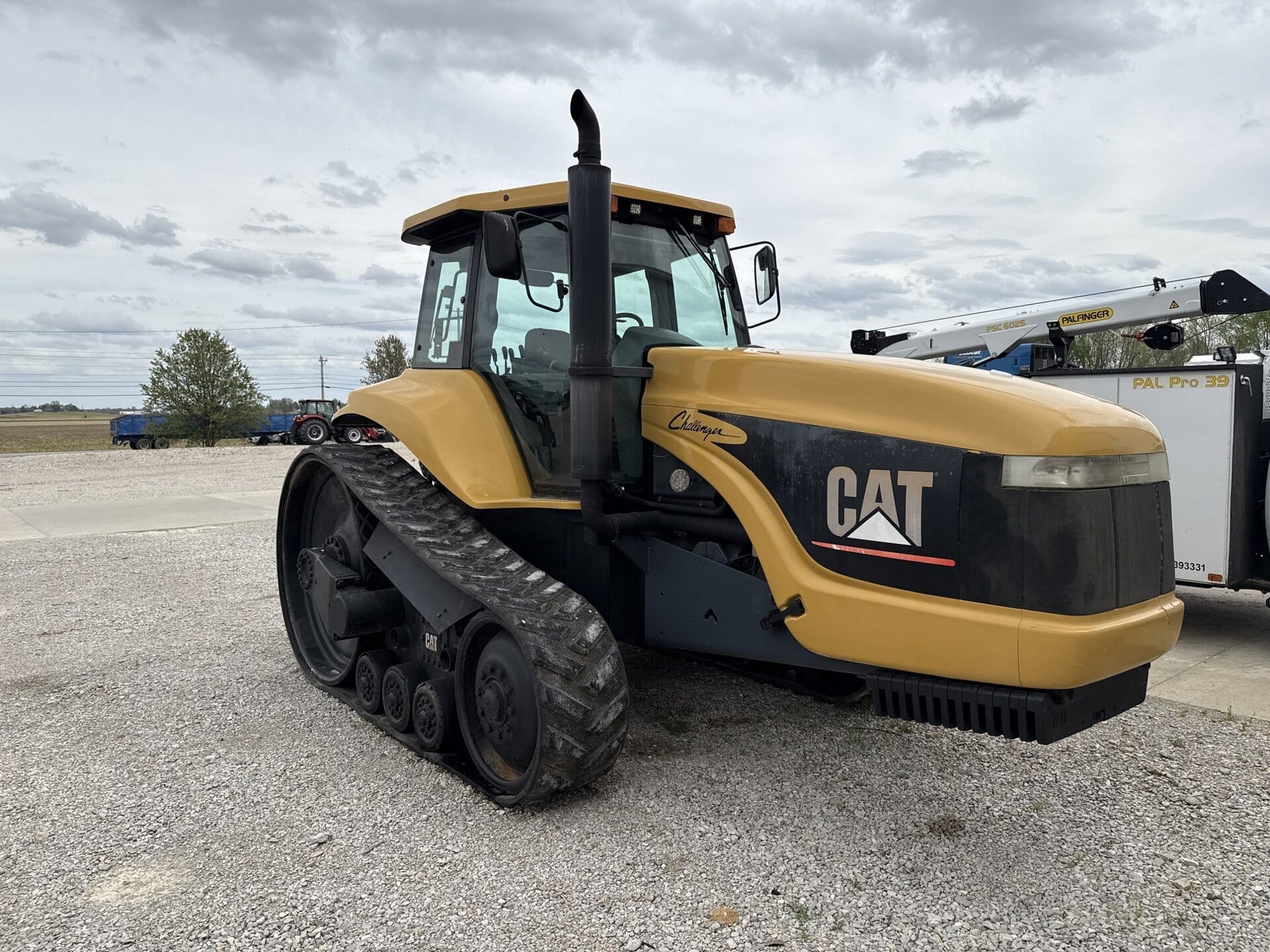 1998 Challenger 45 Equipment Image0