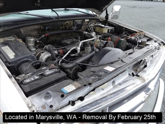 Image of Chevrolet 3500 equipment image 4