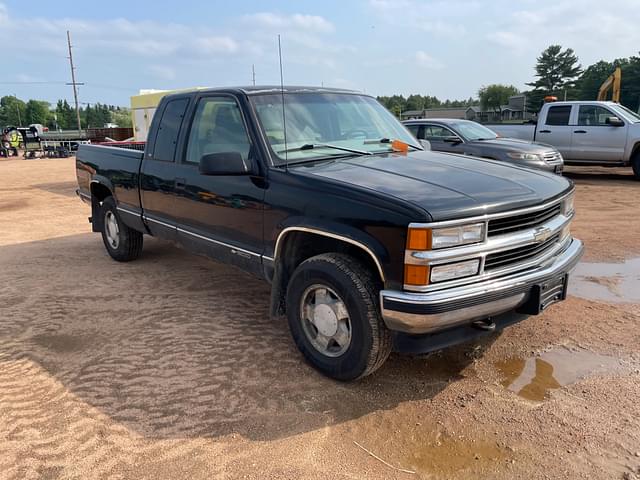Image of Chevrolet 1500 equipment image 4