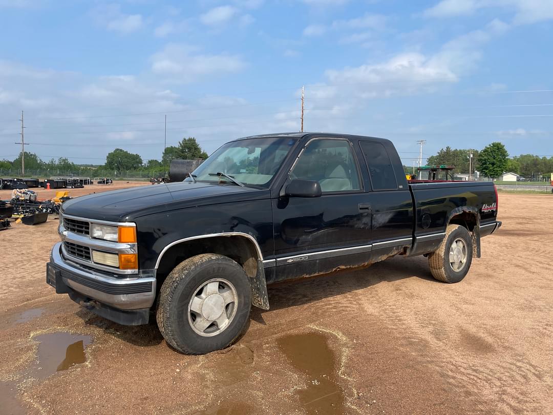 Image of Chevrolet 1500 Primary image