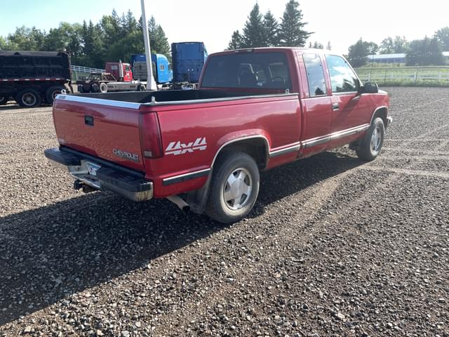 Image of Chevrolet 1500 equipment image 4