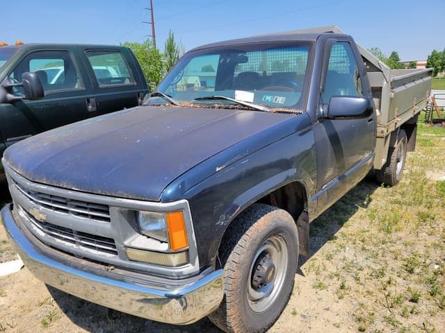 Image of Chevrolet 2500 equipment image 1