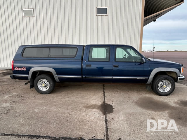 Image of Chevrolet 3500 equipment image 4