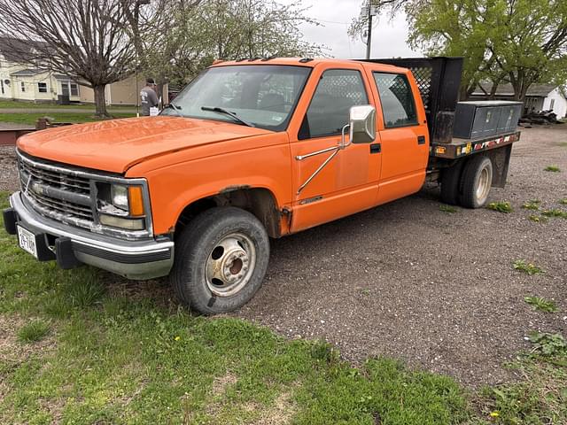 Image of Chevrolet 3500 equipment image 1