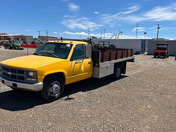 1998 Chevrolet 3500 Equipment Image0