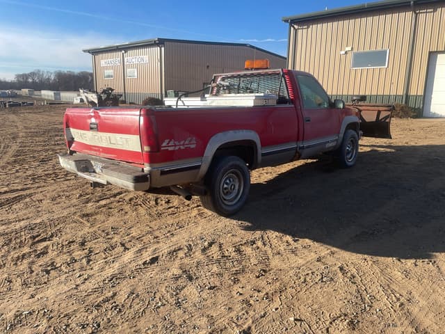 Image of Chevrolet 3500 equipment image 4