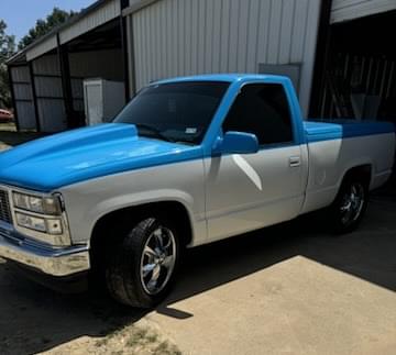 Image of Chevrolet C1500 equipment image 1
