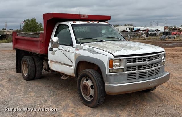 Image of Chevrolet C3500 equipment image 2