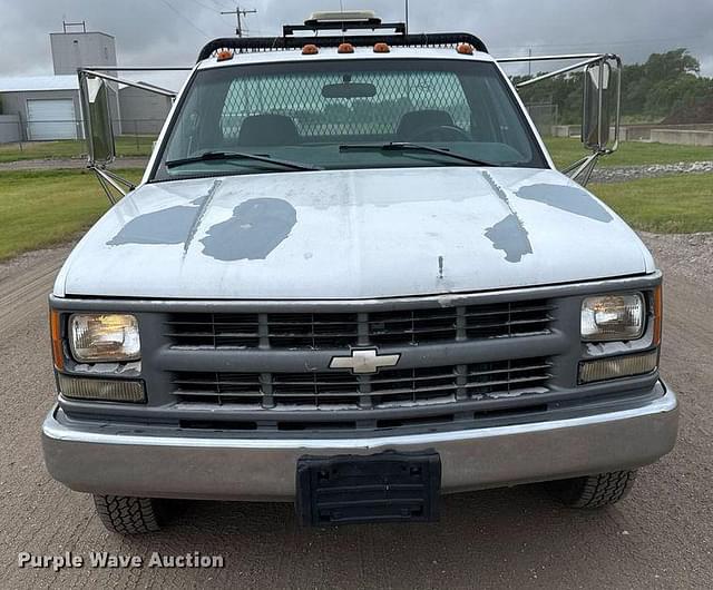 Image of Chevrolet C3500 equipment image 1