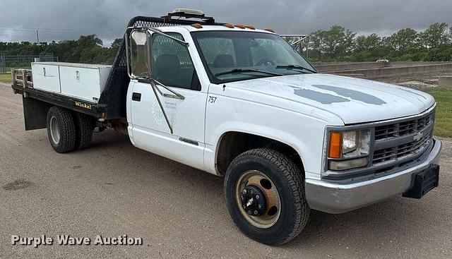 Image of Chevrolet C3500 equipment image 2