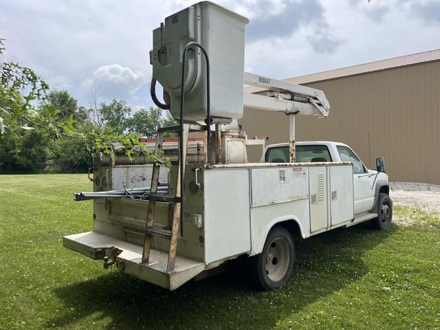 Image of Chevrolet 3500 equipment image 4