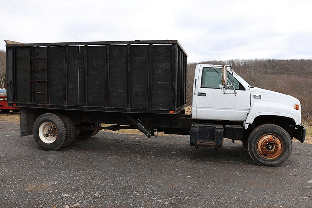 Image of Chevrolet C7500 equipment image 4