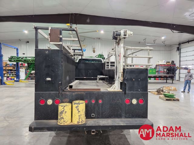 Image of Chevrolet C7500 equipment image 4