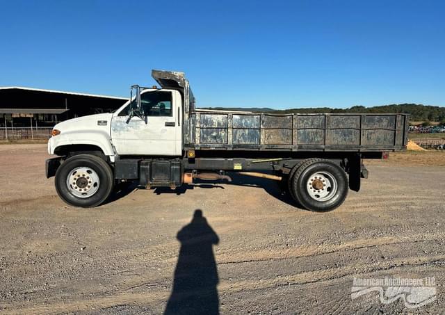 Image of Chevrolet C7500 equipment image 3