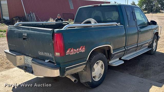 Image of Chevrolet GMT400 equipment image 4