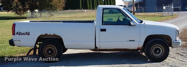 Image of Chevrolet K1500 equipment image 3