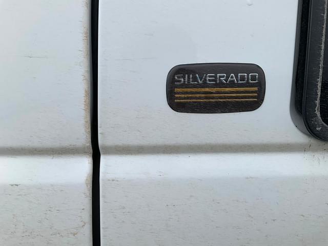 Thumbnail image Chevrolet 1500 23