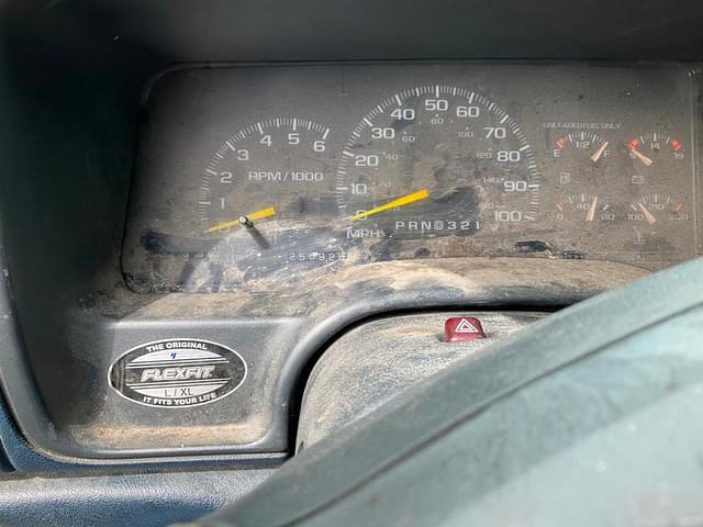 Thumbnail image Chevrolet 1500 35