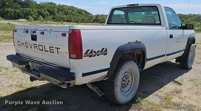 Image of Chevrolet K2500 equipment image 4