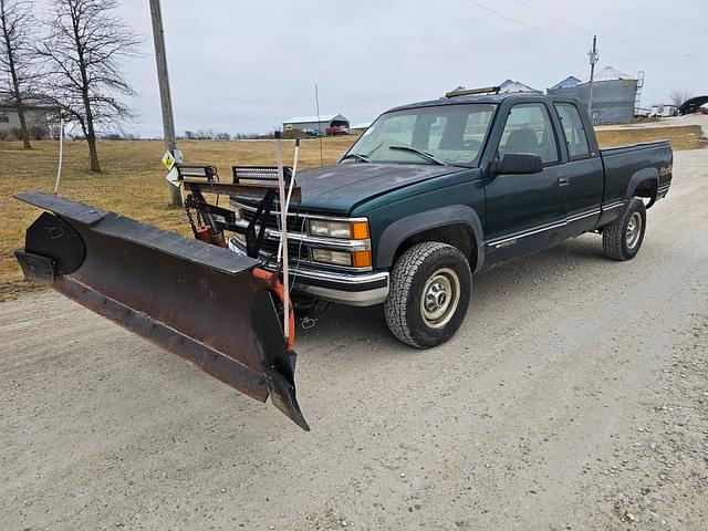 Image of Chevrolet K2500 equipment image 1