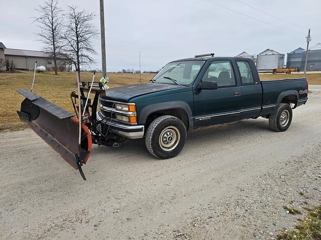 Image of Chevrolet K2500 equipment image 2