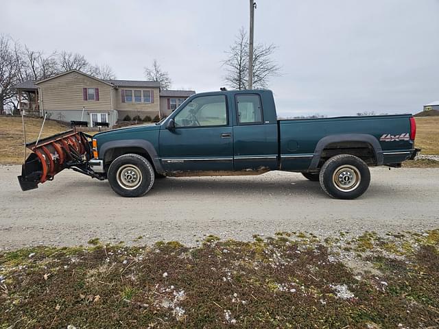 Image of Chevrolet K2500 equipment image 4