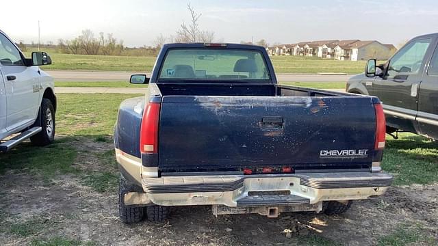 Image of Chevrolet 3500 equipment image 3