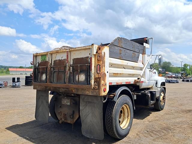 Image of Chevrolet Kodiak C7500 equipment image 2