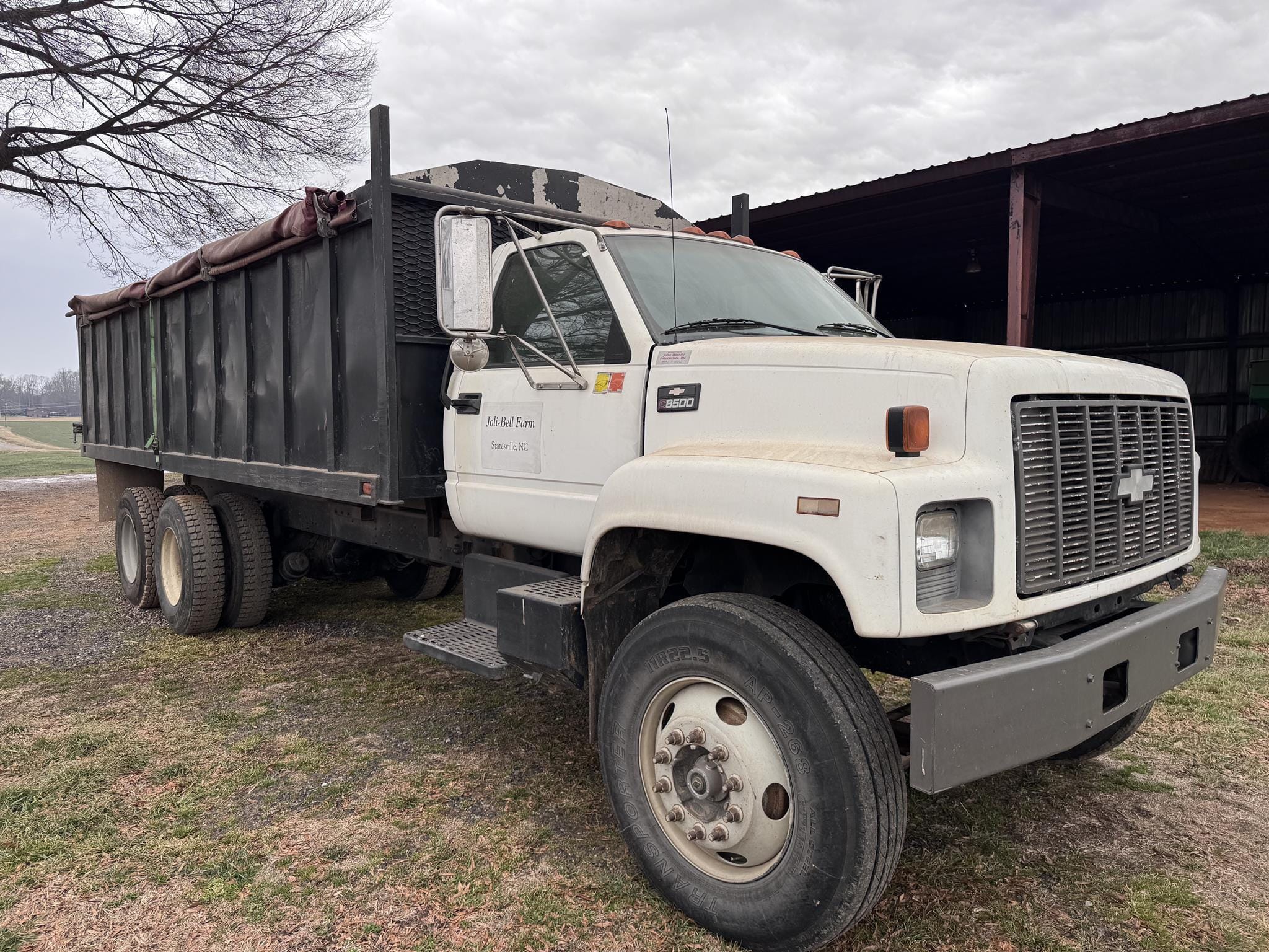 1998 Chevrolet Kodiak C8500 Equipment Image0