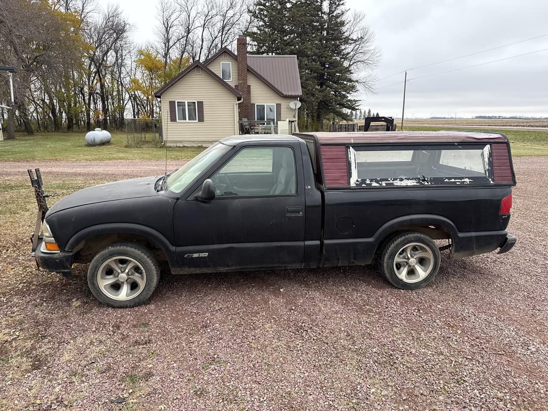 Image of Chevrolet S10 Primary image
