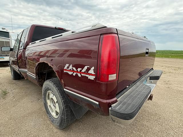 Image of Chevrolet 1500 equipment image 1