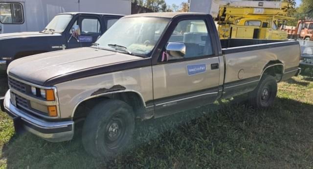 Image of Chevrolet Silverado equipment image 1