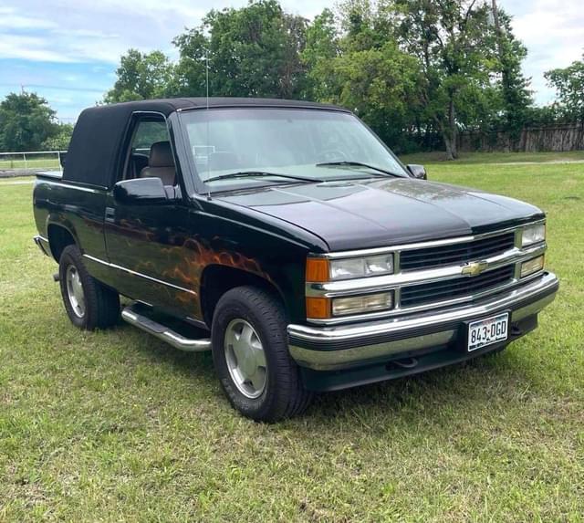 Image of Chevrolet Tahoe equipment image 1