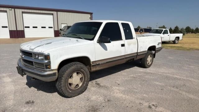 Image of Chevrolet 1500 equipment image 2