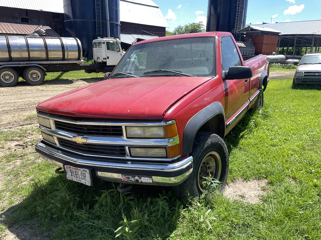 Image of Chevrolet 2500 Primary image