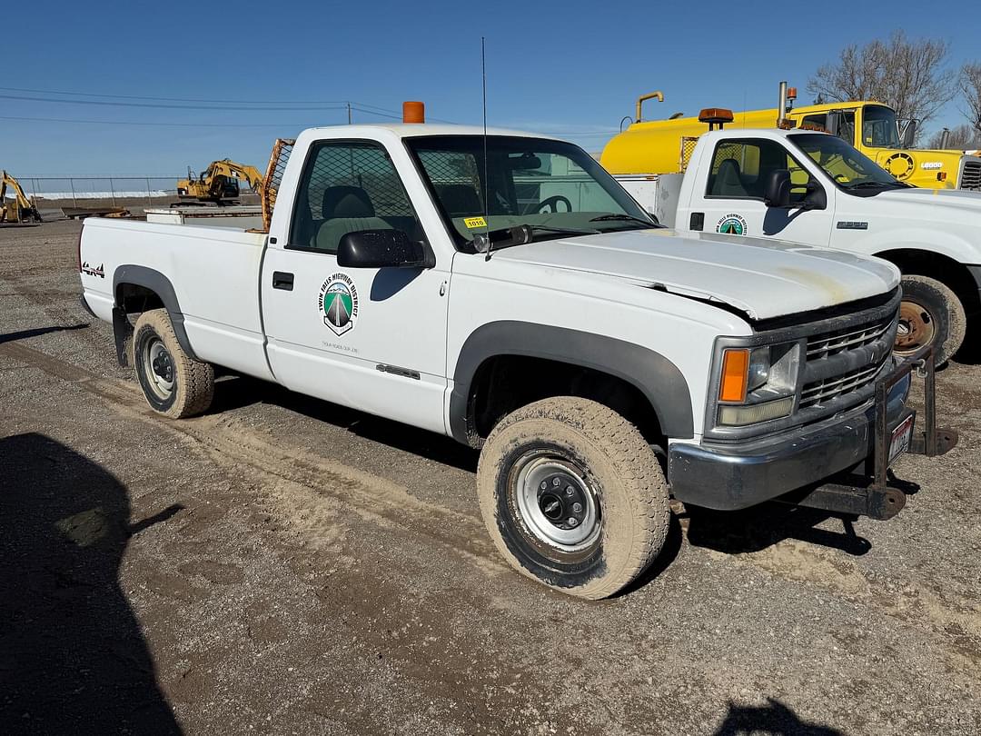 Image of Chevrolet 2500 Primary image