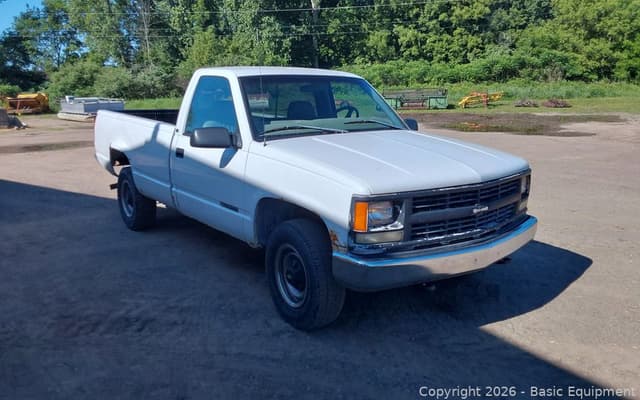 Image of Chevrolet 2500 equipment image 3