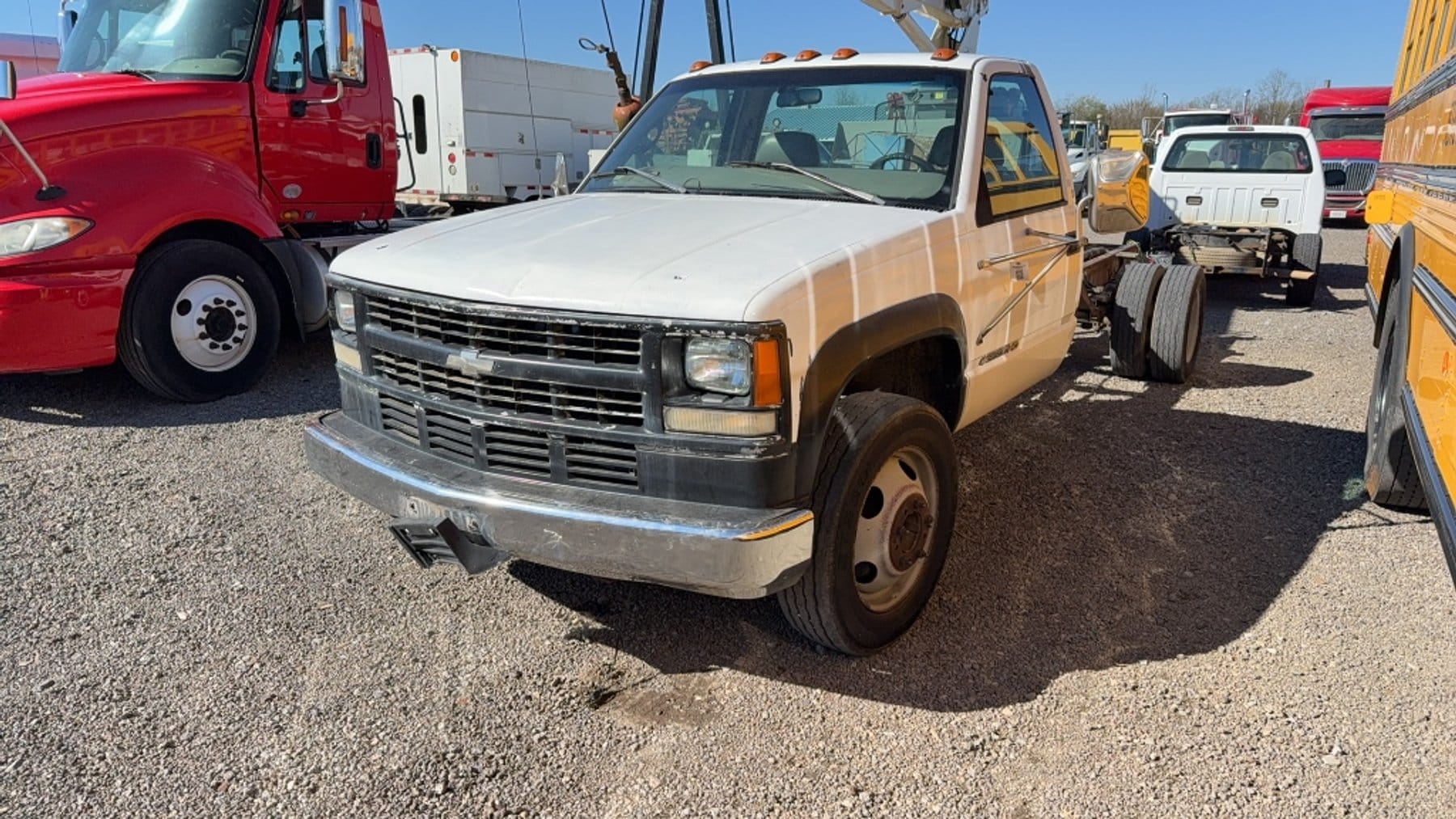 1998 Chevrolet 3500 Equipment Image0