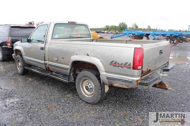 Image of Chevrolet 3500 equipment image 3