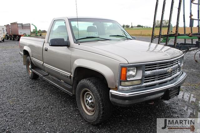 Image of Chevrolet 3500 equipment image 1