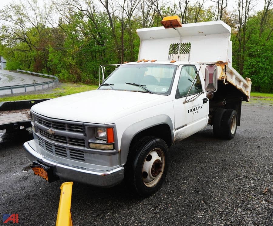 Image of Chevrolet 3500HD Primary image