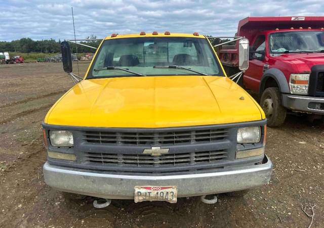 Image of Chevrolet 3500 equipment image 1