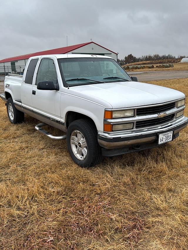 Image of Chevrolet Z71 equipment image 3