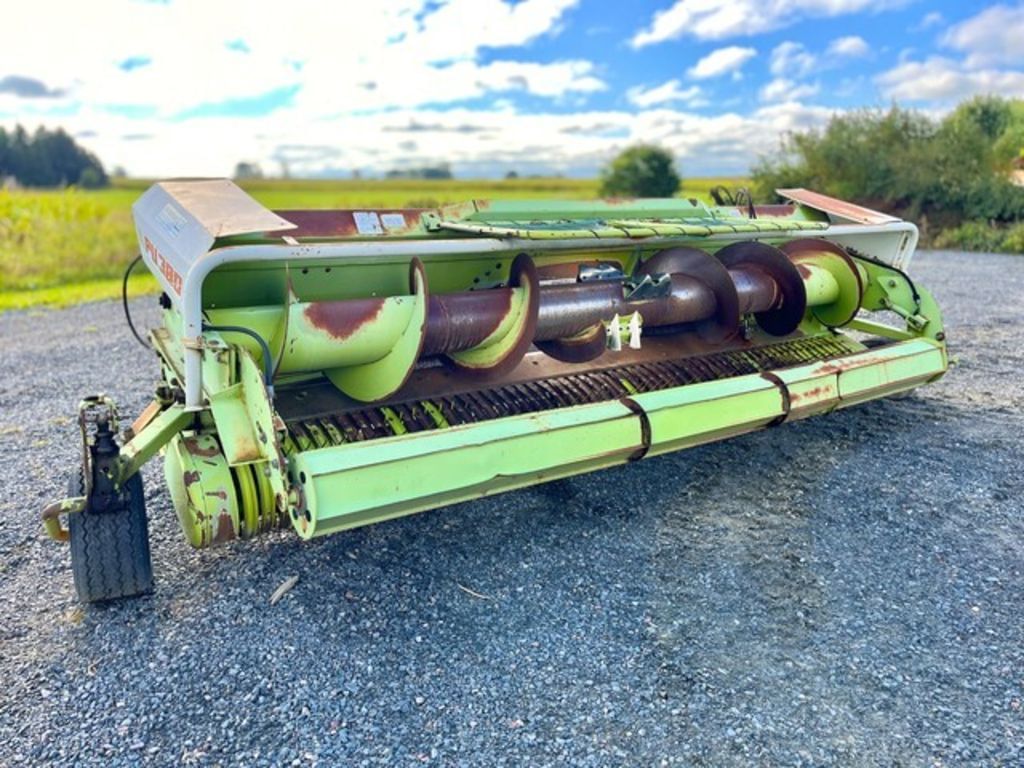 1998 CLAAS PU380 Equipment Image0