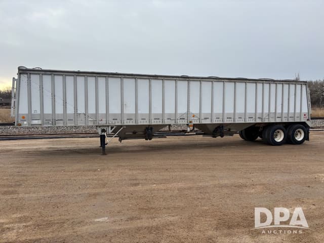 Image of Cornhusker 800 equipment image 3