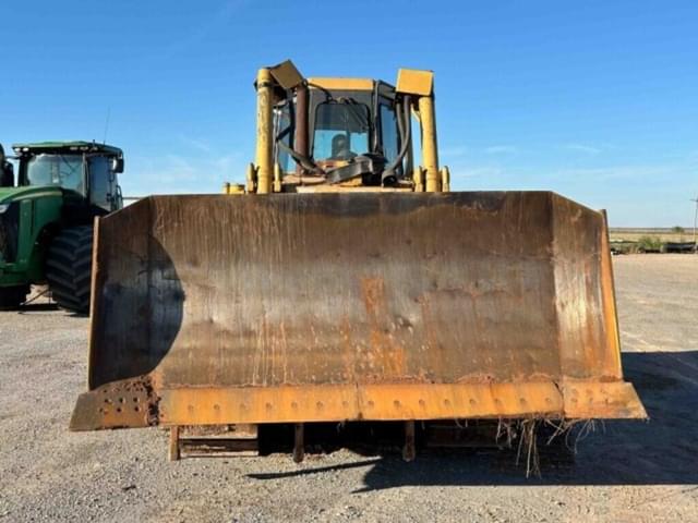 Image of Caterpillar D6R equipment image 2