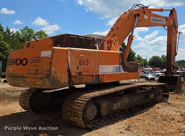 Image of Daewoo DH320 equipment image 4