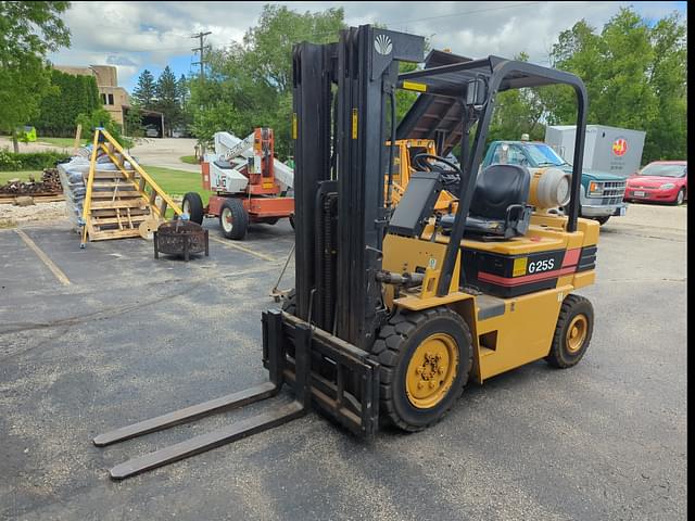 Image of Daewoo G25S-2 equipment image 1
