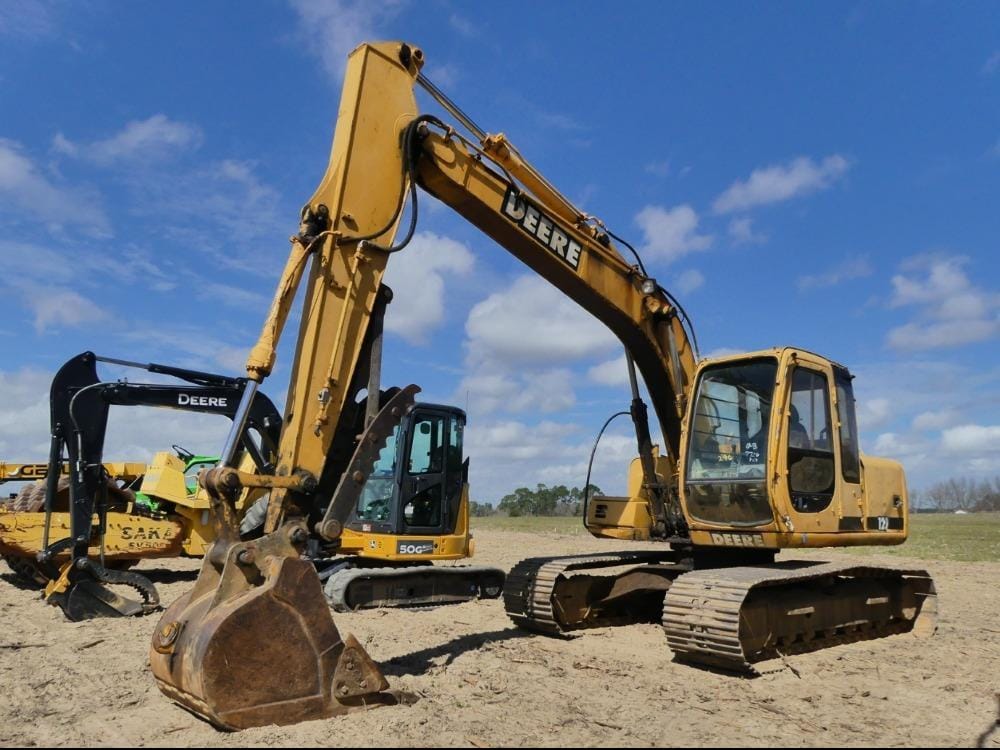 1998 John Deere 120 Equipment Image0